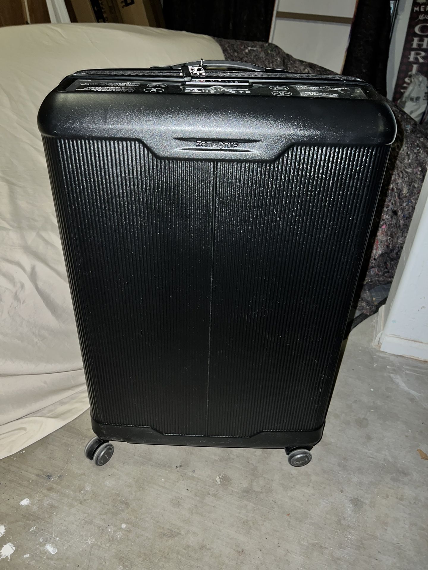 Samsonite Silhouette 17 29” Check-in Hardside Spinner