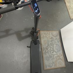 Navee N40 Electric Scooter