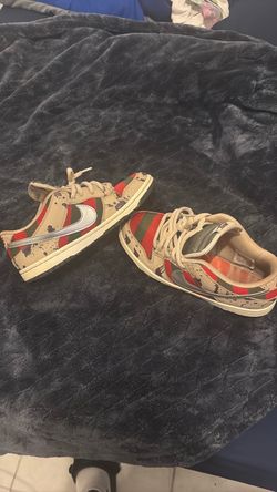 Freddy cougar dunks size 9.5