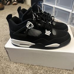 Jordan 4 Black And White Thunder Retro