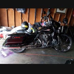 2013 Electra Glide Ultra Classic / Trades