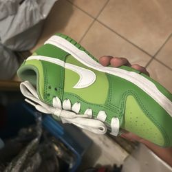 Nike Dunks 