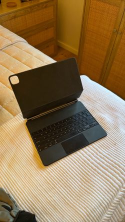 Apple Magic Keyboard for the iPad Pro or iPad Air — 11inch