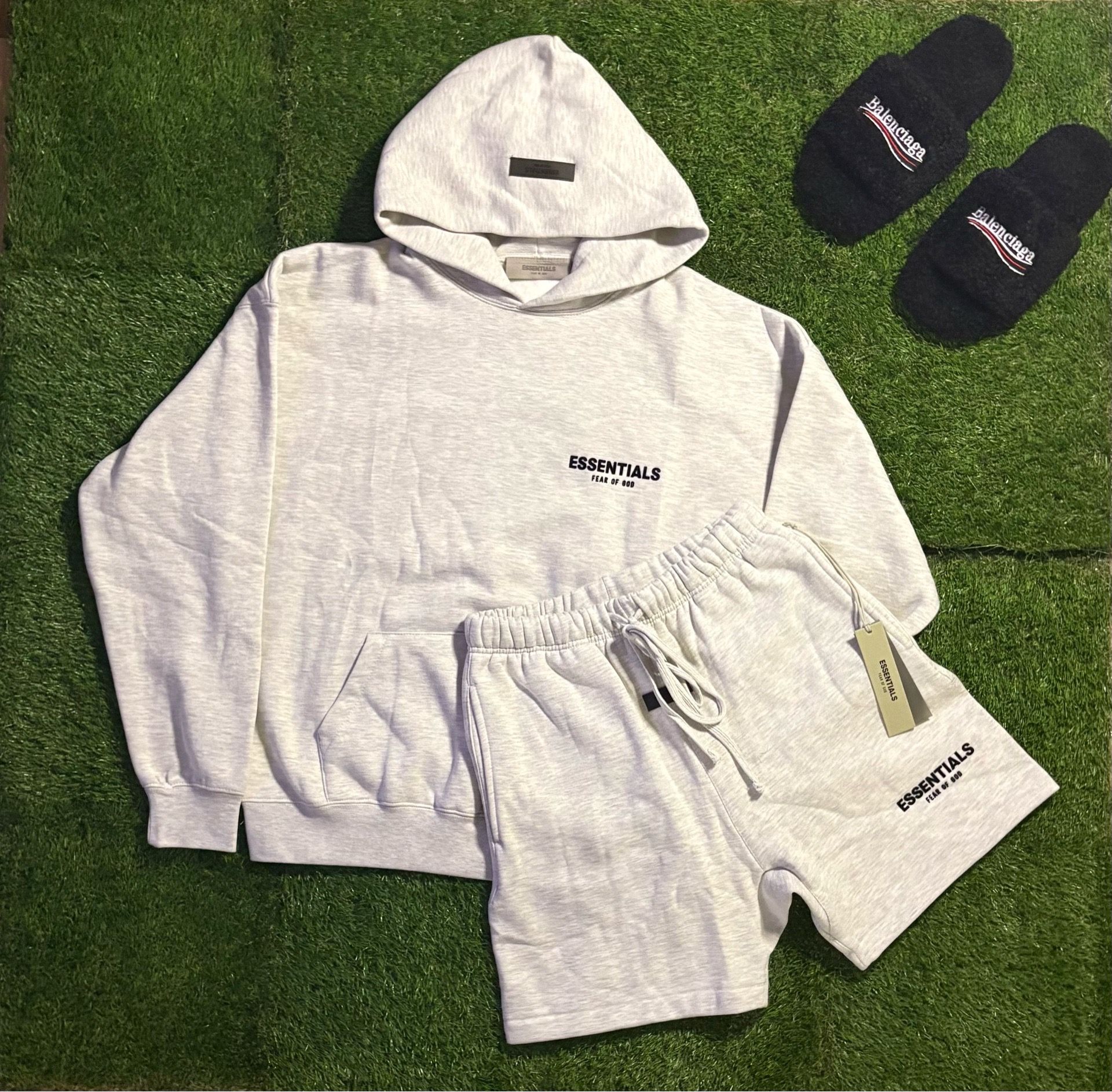 Essentials Set