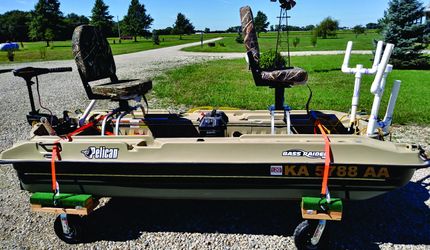 Pelican Bass Raider 10E Pontoon Fishing Boat with fish finder for