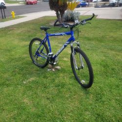 Specializes Rockhopper - 26 Inch Tires