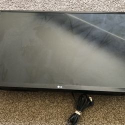 LG 32” TV