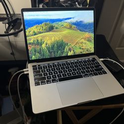 Apple MacBook Pro 13-inch 2019 