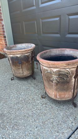 Planter pots