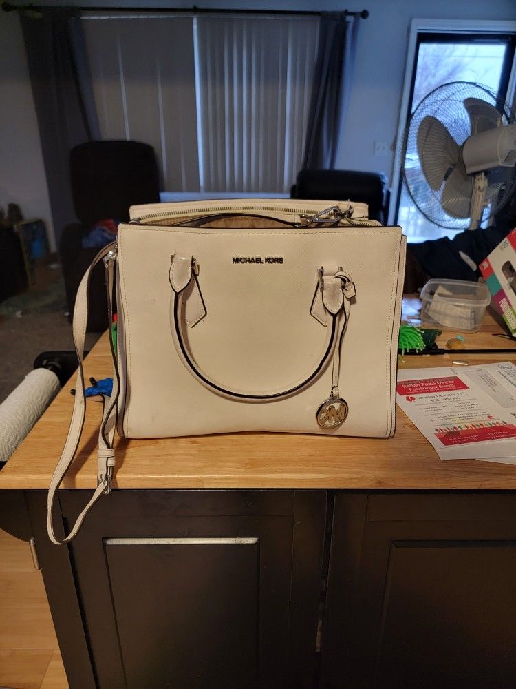 Large Michael Kors Purse