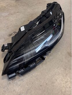Tesla Model 3 Headlight OEM 2024-2027 Left Side Driver Side