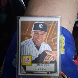 2001 Topps Heritage Black Back Derek Jeter  Card #11