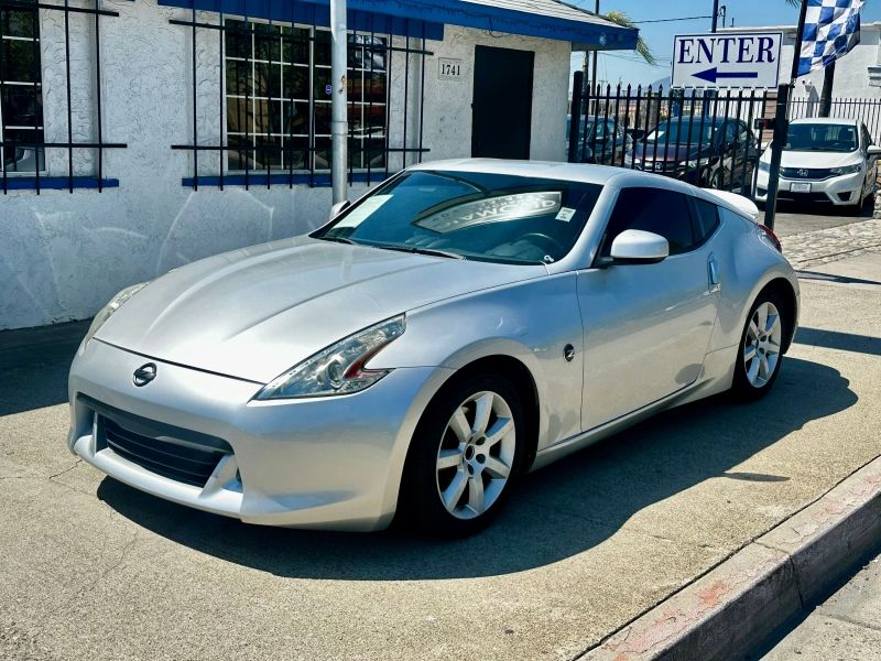 2009 NISSAN 370Z