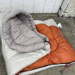 COLEMAN SLEEPING BAG 