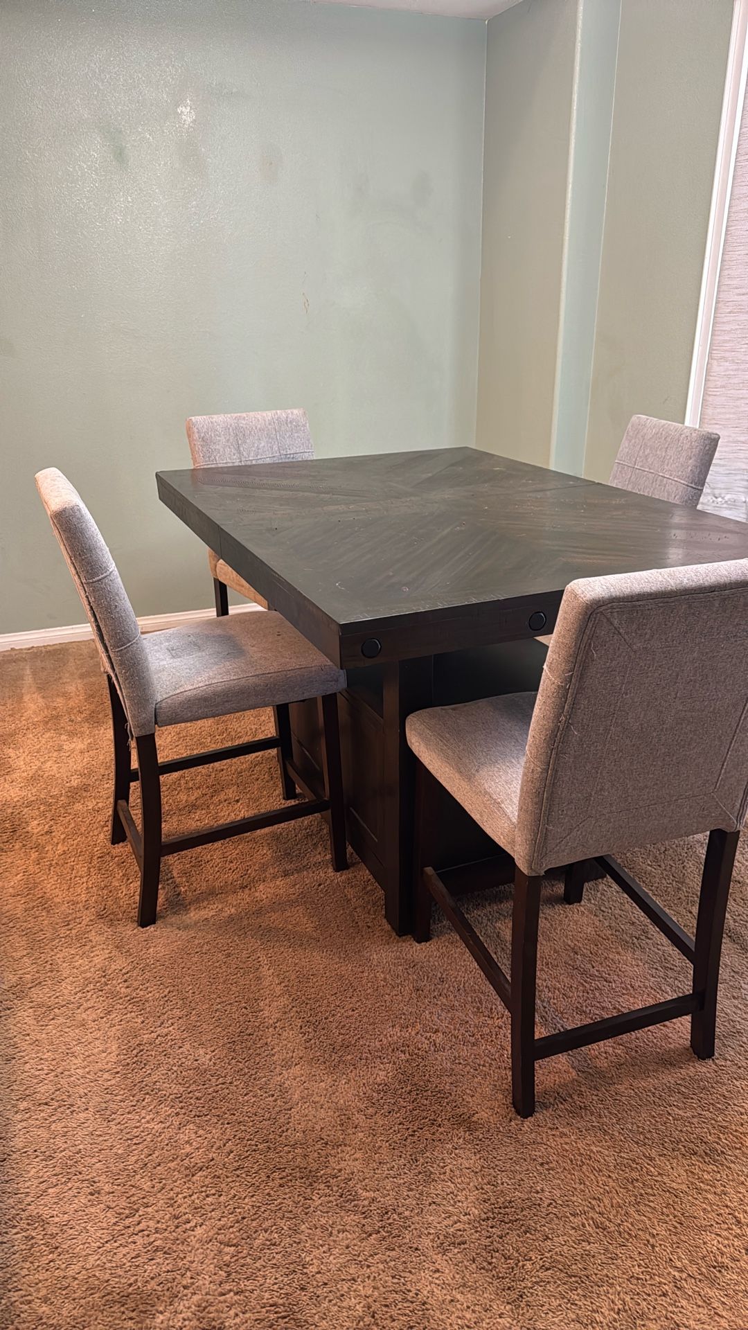 Kitchen Table And Chairs $300.00