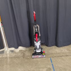 Eureka Pet smart Vacuum