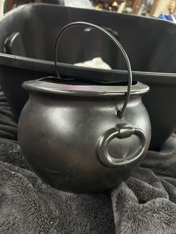 Vintage 8” Witches Brew Cauldron