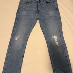 Levi jeans