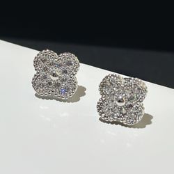 Cloverleaf Moissanite Silver  EarR Ing 