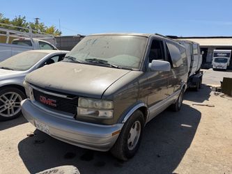 1997 GMC Safari part out