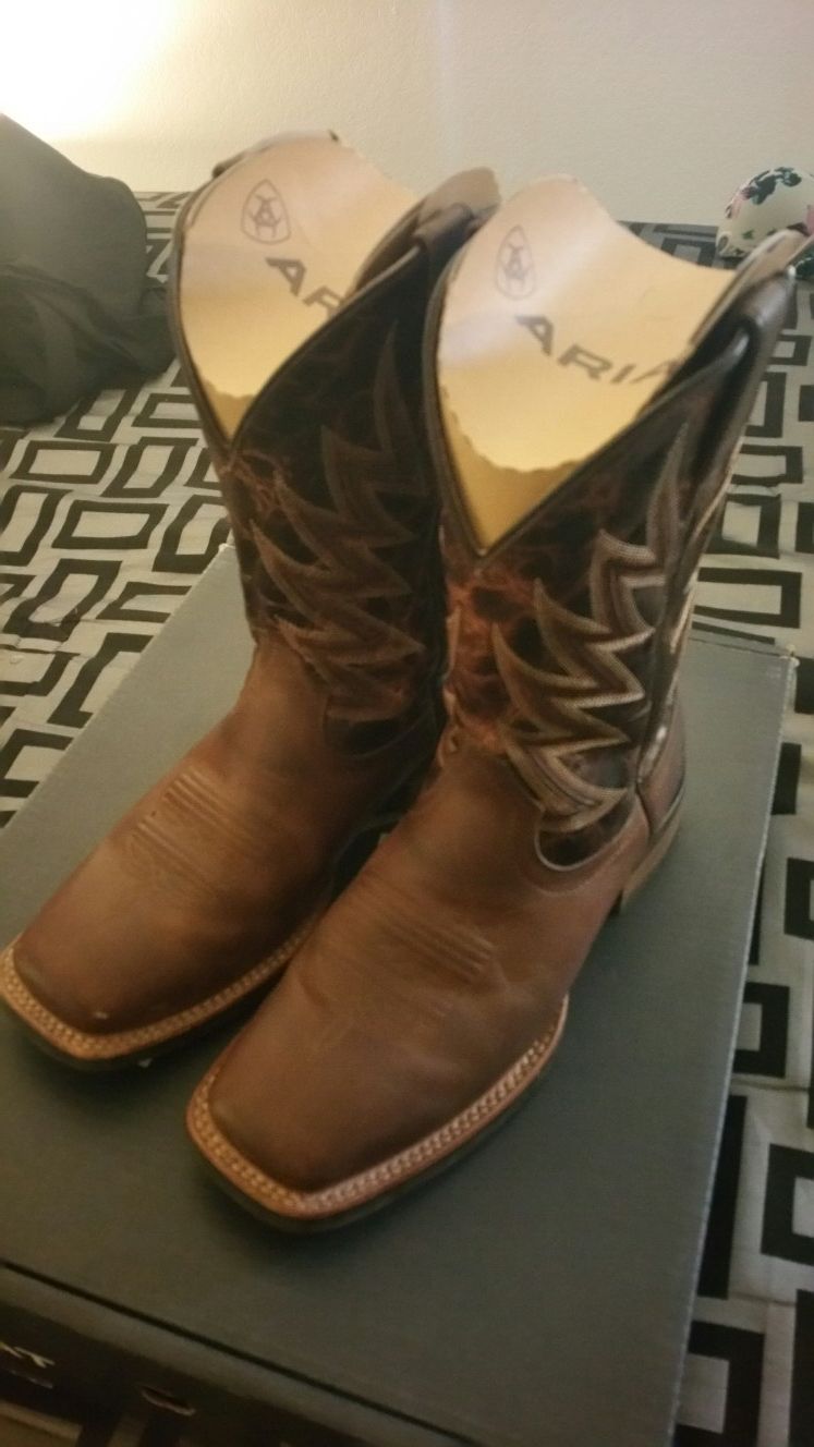 Ariat challenger 2024 western boot