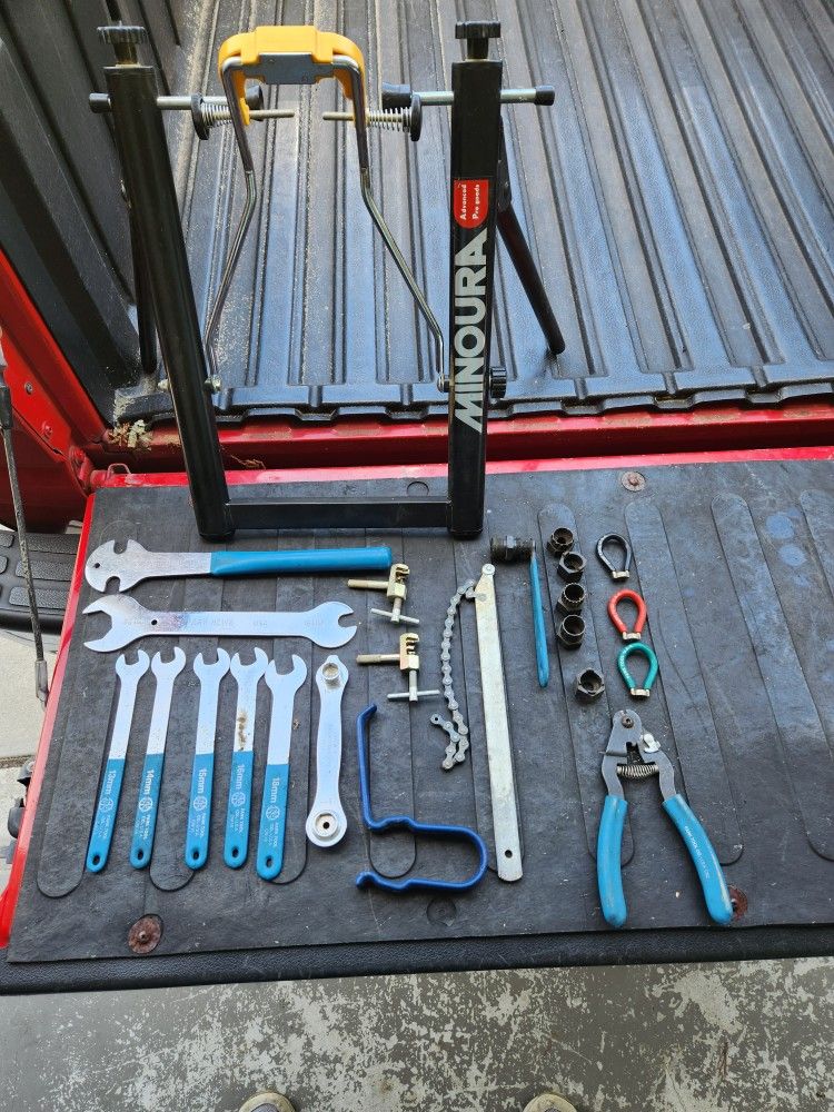 Park bicycle tools