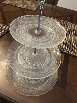 Royalty Art 3-Tiered Serving Stand (Glass) Beautiful, Elegant Dishware Serve Snacks, Appetizers, Cakes, Candies