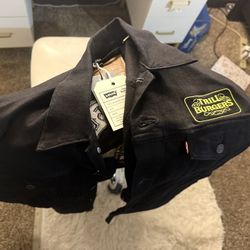 Trill burger Levi’s collab Exclusive Bun b