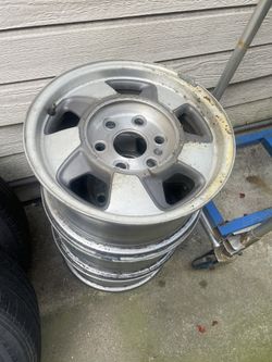 Chevy Suburban Original Rims Wheels 16”