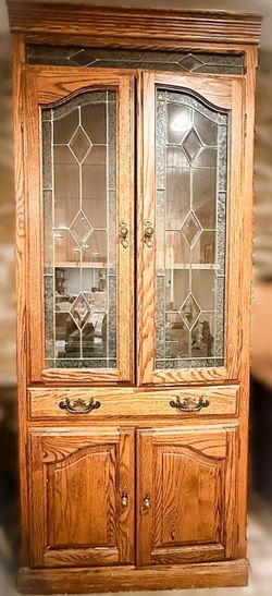 Oak curio