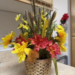 Cute Handmade Artificial Flower Arrangement. 