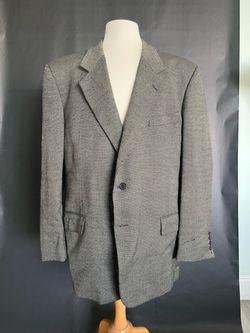 Vintage valentino men’s wool suit jacket size 48 regular