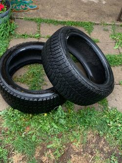 235/45/R18 2 Bridgestone Blizzak snow tires
