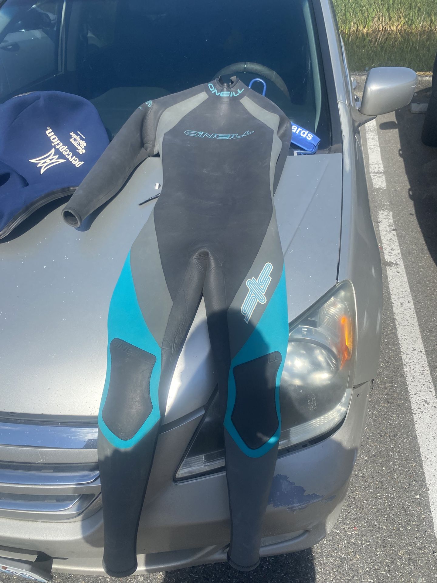 Medium wetsuit