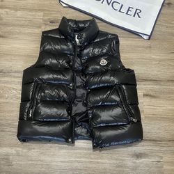 Moncler vest