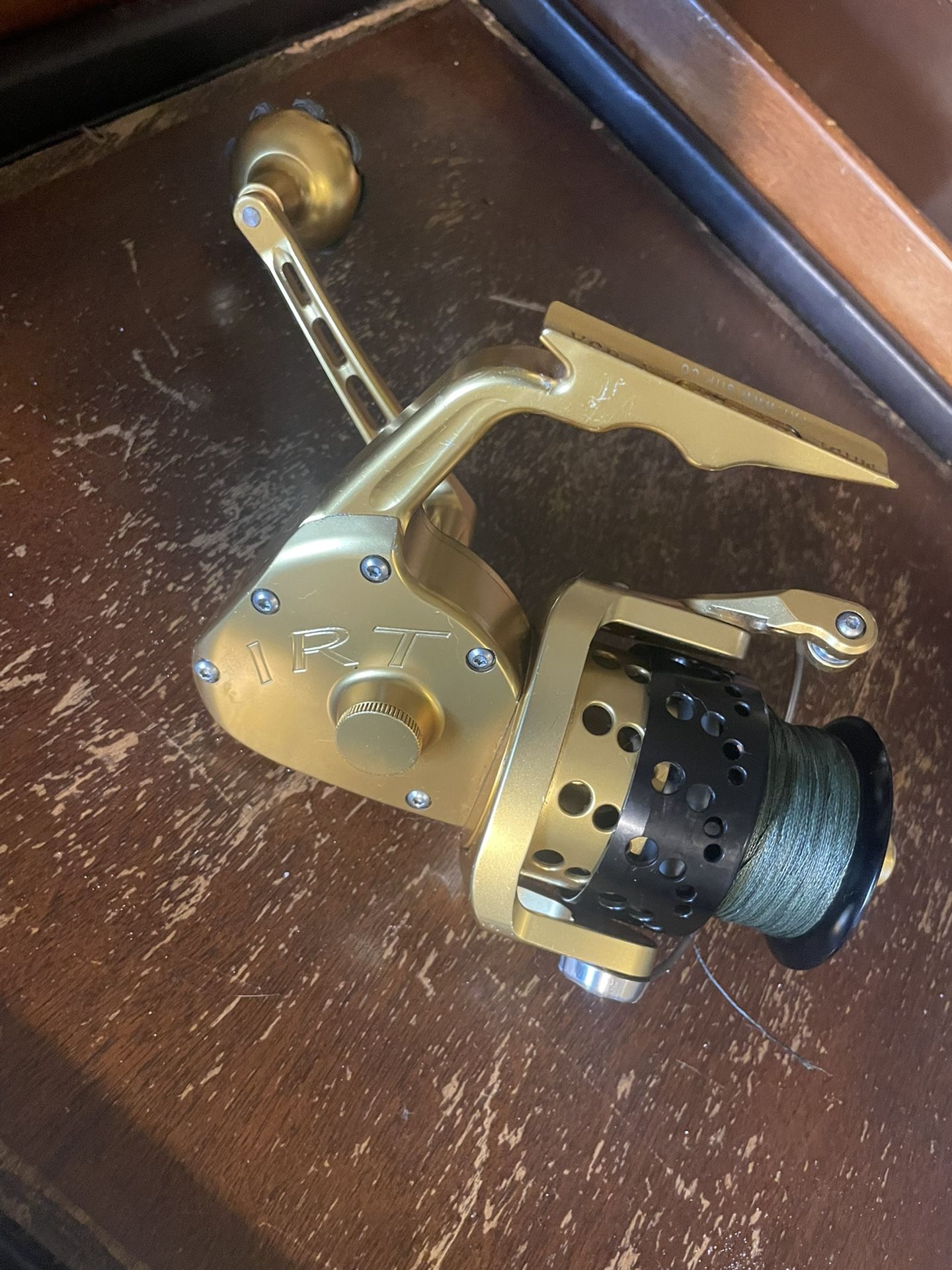 IRT 700 Dual Drag Fishing Reel