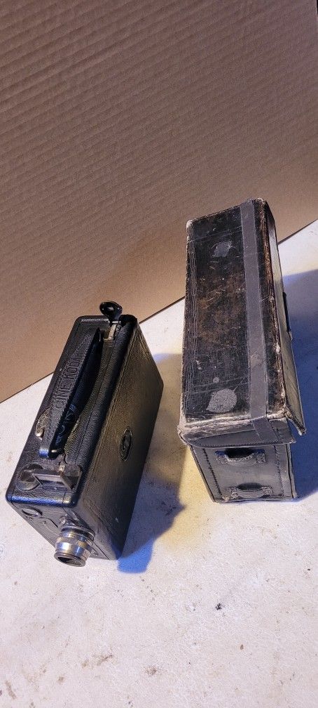 Cine Kodak Model B Antique Movie Camera W/ 25mm 1.9 Anastigmat Lens - BLACK