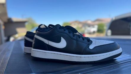 Air Jordan 1 Low Black & White – Men’s Size 10.5
