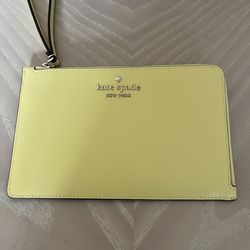 Kate Spade Wristlet New Never Used