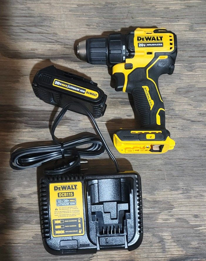 Dewalt 20v ATOMIC 1/2 Drill Driver Kit 