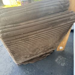 Brand New Chaise Lounge