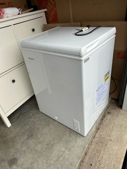 Hotpoint 5 cf chest freezer - used excellent condition