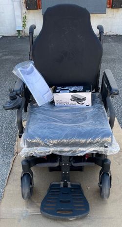 Sunrise Medical Quickie Pulse 6 Black Power Wheelchair W/ Joystick - Old Stock