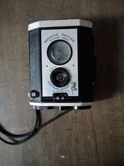 Kodak Brownie Reflex Synchro Model Camera