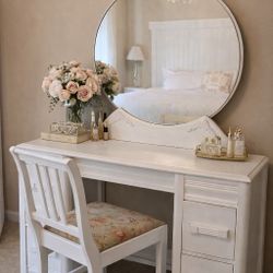 Vintage White Vanity w/ Mirror + Chair – French Style