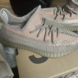Yeezy 350 V2 Sand taupe 