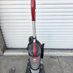 Vacuum Cleaner $20