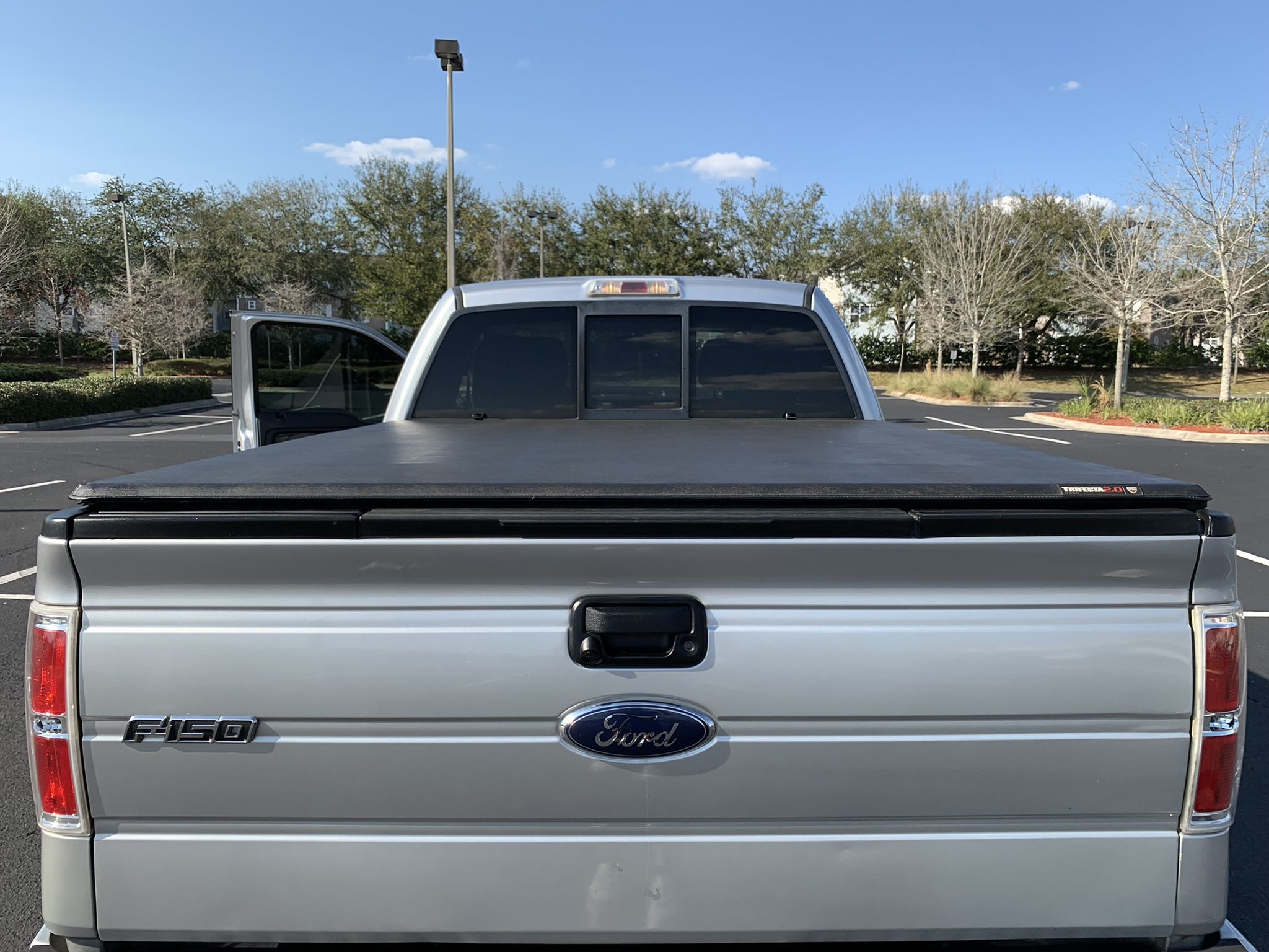 6 1/2 Ft. Extang Trifecta 2.0 Truck Hero Folding Truck Cover