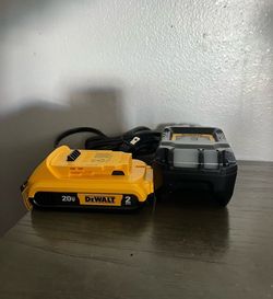 Dewalt 20v Battery 2ah with Charger