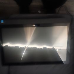 Monitor and Keyboard 